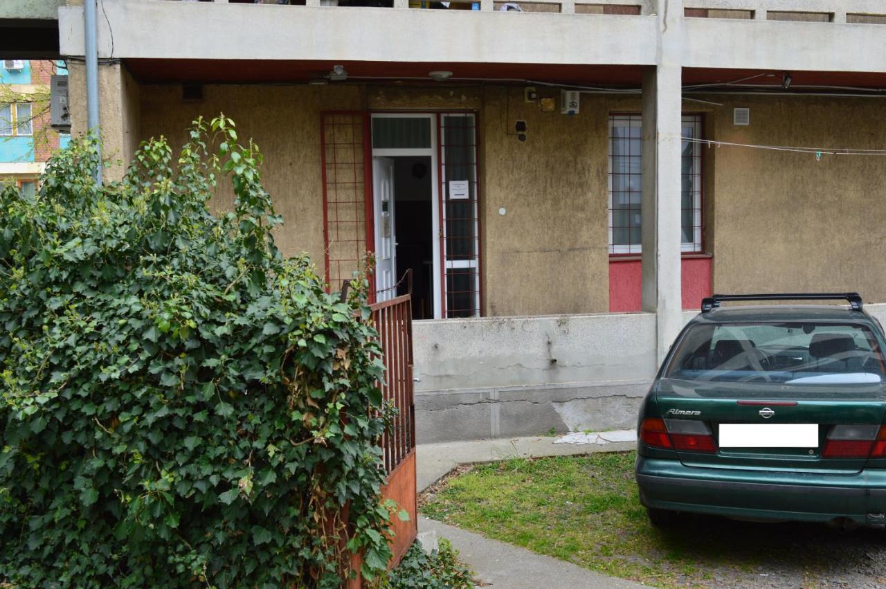 Belvarosi Apartman Печ Екстериор снимка